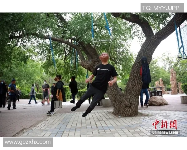 周芳专访：极限运动背后的坚持与梦想之旅